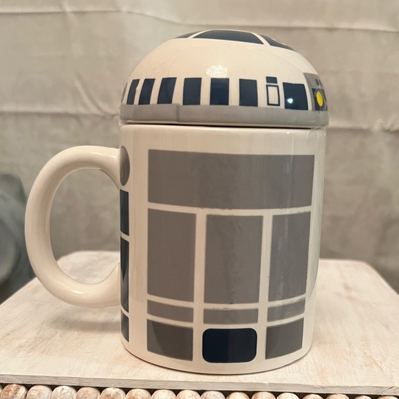 ⚡️Star Wars R2D2 Mug With Topper - Picture 2 of 4